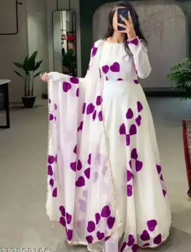 নিউ জর্জেট থ্রি পিস  বডি জর্জেট সাইজ ৩৮,৪০,৪৪ ওড়না শিফন জর্জেট লেট লাগানো ৫ হাত বডিতে ও লেস লাগানো প্লাস স্ক্রীন প্রিন্ট করা সালোয়ার লিলেন "৩৮"