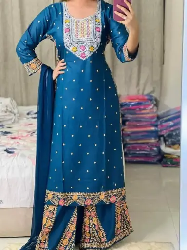 লাক্সারি সিকুয়েন্স গারারা থ্রি পিস  জামার বুকে সিকুয়েন্স প্লাস এমবোডি কাজ করা + রাবার পিন্ড কাজ করা। জামা লিলেন ওড়না শিফন জরজেট সেলয়ার লিলেন